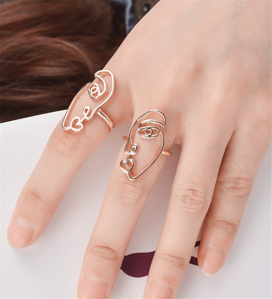 Mrotrida Vendimia Cara Aretes Arte Abstracto de la Mano Cuelga Los Pendientes del Perno Prisionero Y Los Anillos Huecos Joyería para Las Mujeres Adolescentes Regalo de Las Muchachas 5 Par/Conjunto