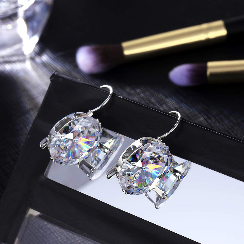 CARSINEL Elegante Blanco Oro Plateado Con Grande Brillante Oval Zirconia Cúbica Aretes De Aro para Mujeres Niñas